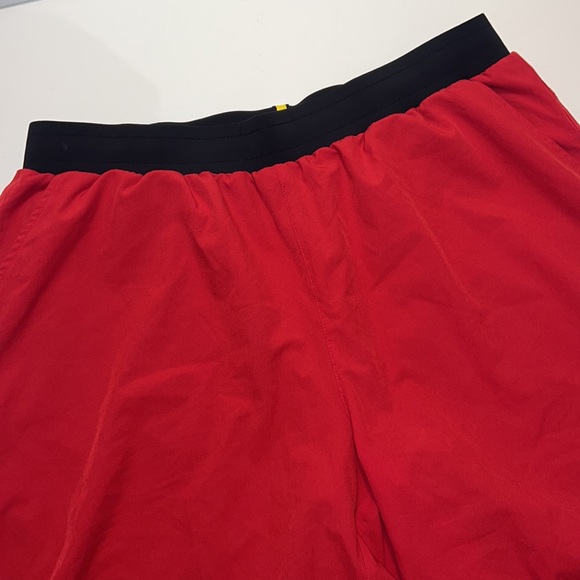 Yellow by Soulcycle Men’s Speed 8” Shorts in Red - Picture 4 of 9